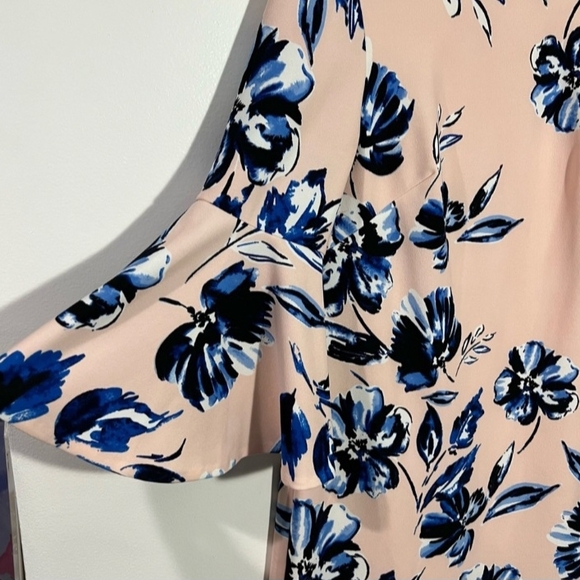 Eliza J Blue and Cream Floral Long Sleeve Dress - Picture 2 of 6